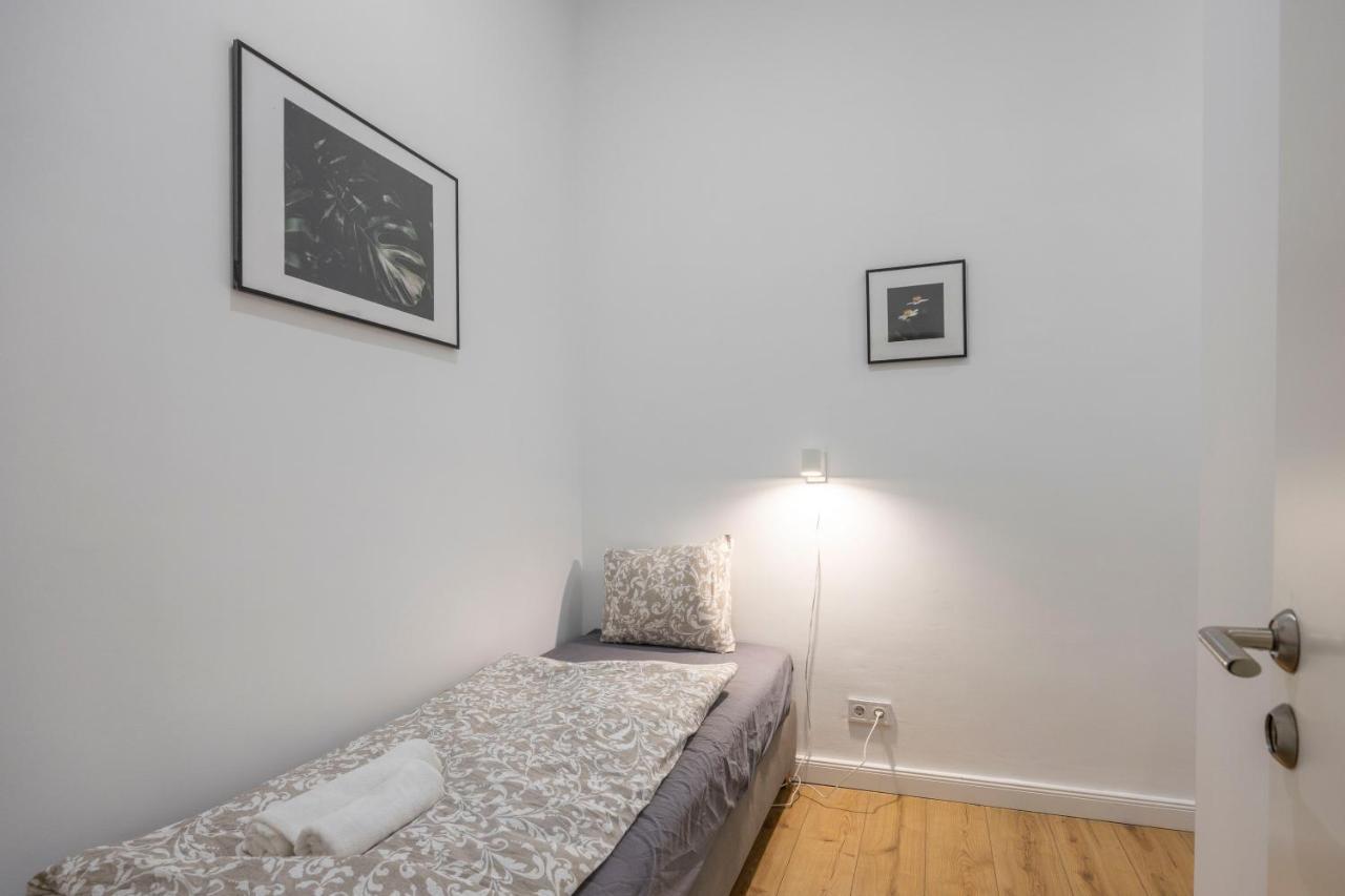 Central Grand Apartment With 5Bedrm 2Bathroom Budapeşte Dış mekan fotoğraf