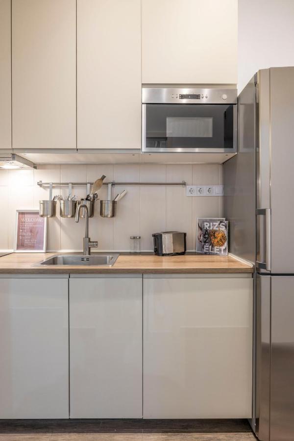 Central Grand Apartment With 5Bedrm 2Bathroom Budapeşte Dış mekan fotoğraf