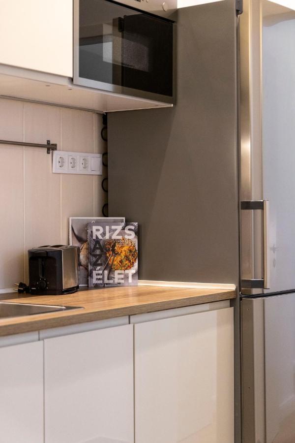 Central Grand Apartment With 5Bedrm 2Bathroom Budapeşte Dış mekan fotoğraf