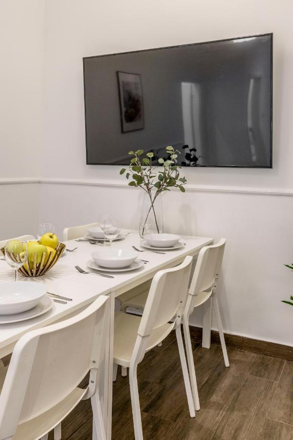 Central Grand Apartment With 5Bedrm 2Bathroom Budapeşte Dış mekan fotoğraf