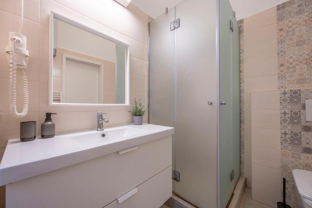 Central Grand Apartment With 5Bedrm 2Bathroom Budapeşte Dış mekan fotoğraf
